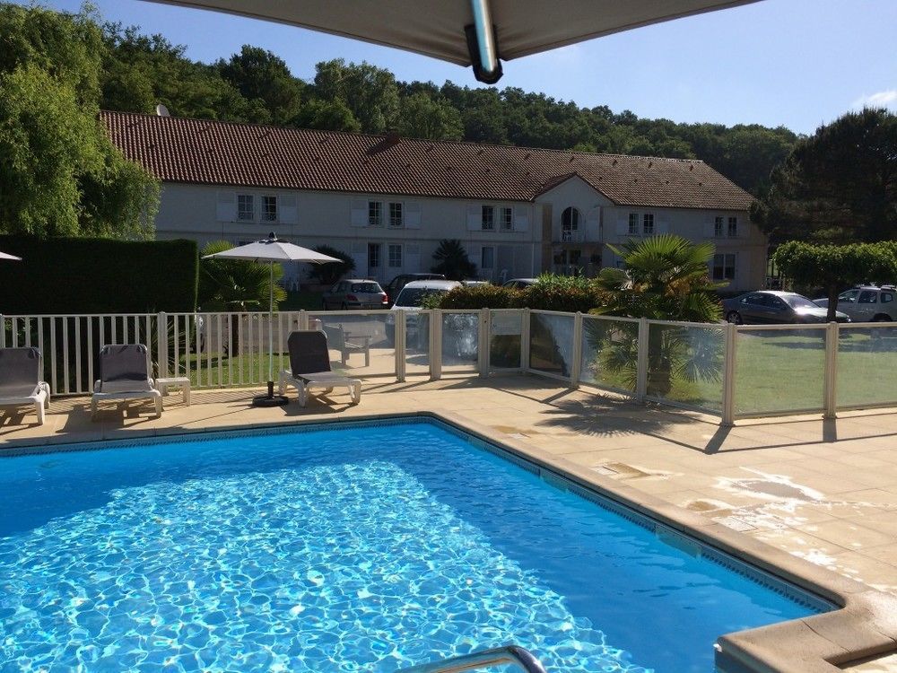 Hotel Le Relais Des Champs Eugenie-les-Bains Exteriör bild