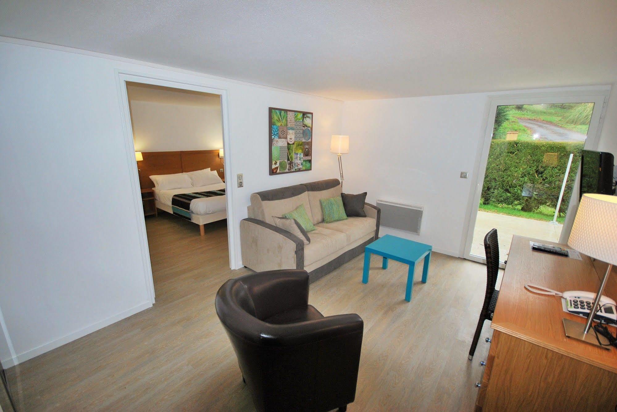 Hotel Le Relais Des Champs Eugenie-les-Bains Exteriör bild